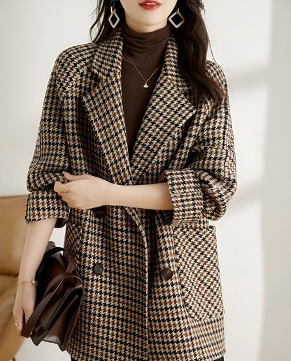 Winter coat with classic pattern