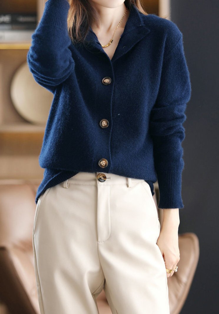 Rowy™ | Cosy button vest
