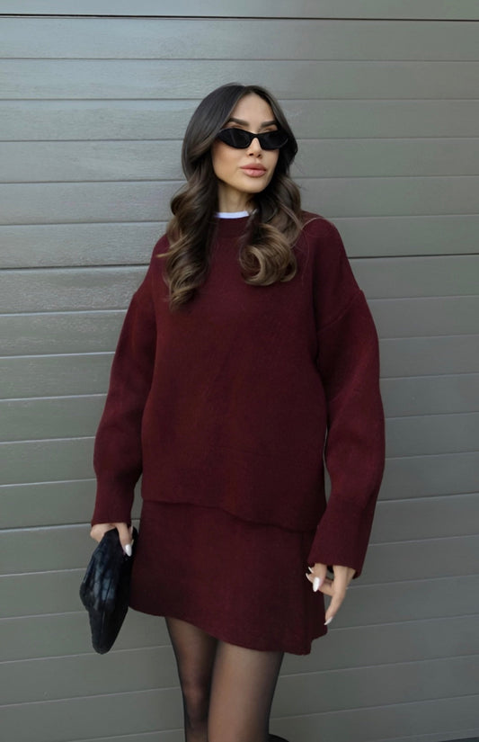 Trendy fall set - sweater & skirt