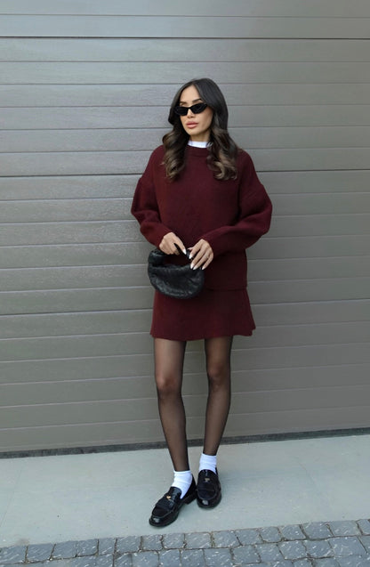 Trendy fall set - sweater & skirt